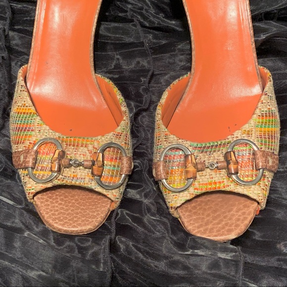 GUCCI Signature Horse-bit Leather-Weave Mules - Picture 8 of 16